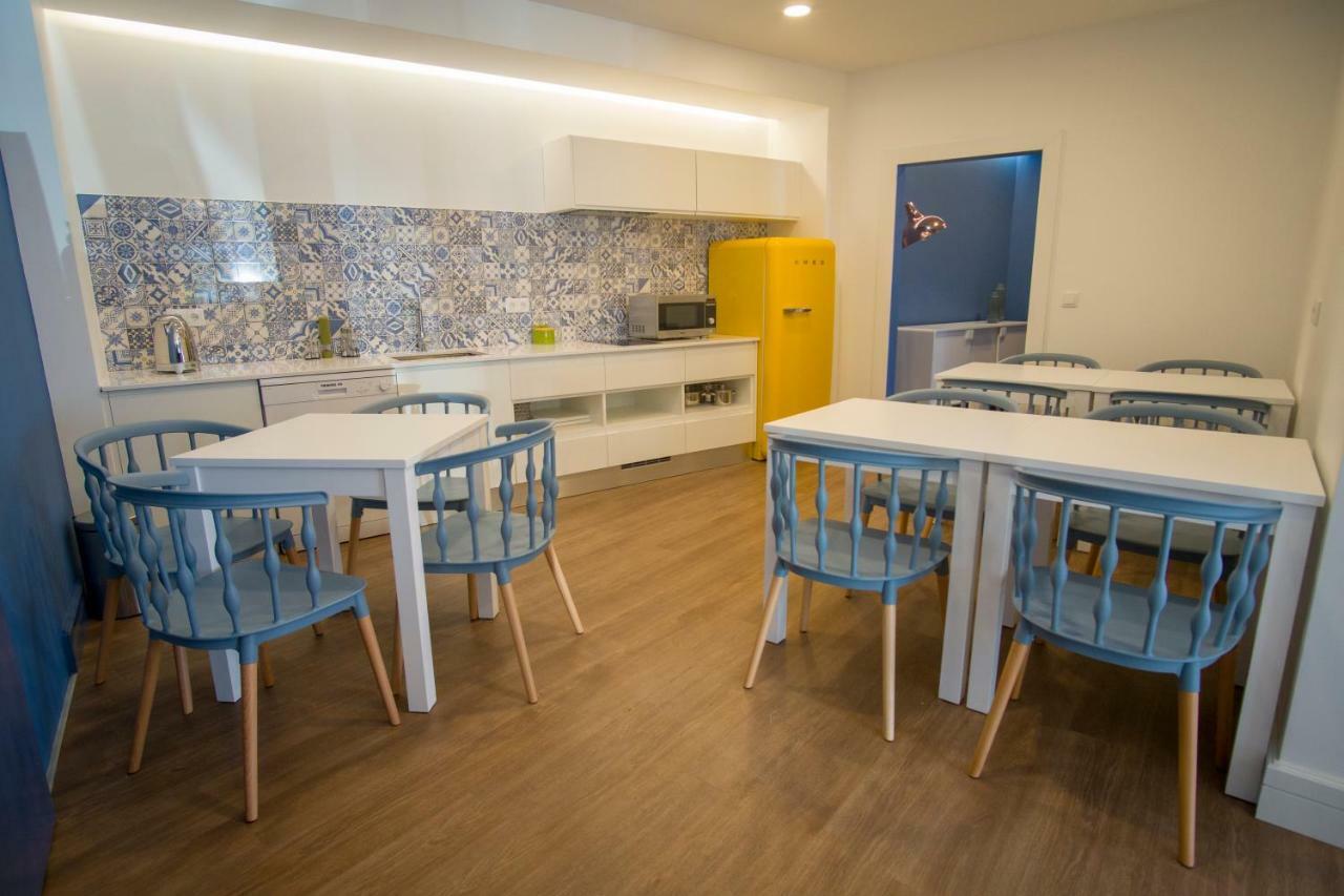 Zigzag Hostel Praia da Vitória Extérieur photo