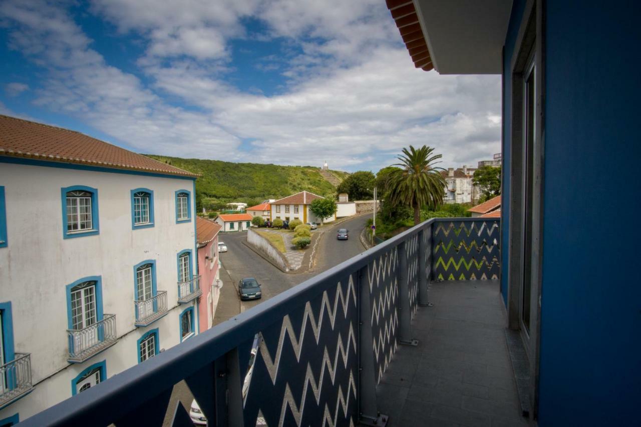 Zigzag Hostel Praia da Vitória Extérieur photo